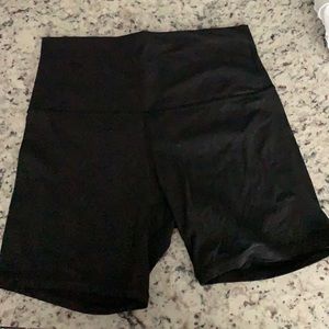 Lululemon Align Short 6 Inch, Size 8.